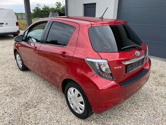 TOYOTA YARIS 3 HYBRID 1,5 PLNÝ SERVIS TOYOTA - 3