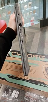MSI Cyborg 15 A12UC-1444CZ 16GB/512GB zár. 19 měs Planeo - 3