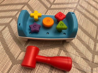 Fisher price-zatloukačka a vkládačka top stav - 3