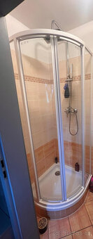sprchový kout, vanička, topení - 3