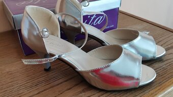 Společenské boty vel. 38 (240 mm) lesklá stříbrná - 3