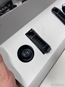 Lamax s9 dual kamera s displejem - 3