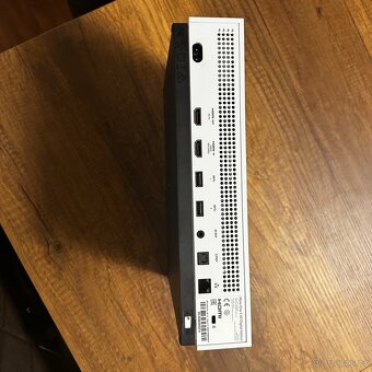 Xbox one s - 3