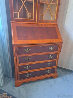 Knihovna, komoda, písař - 3