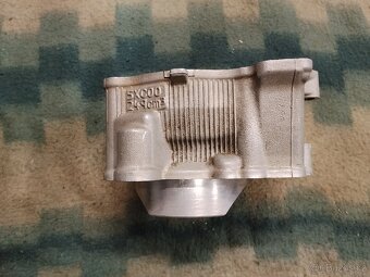 Prodám válec Yamaha YZF250 - 3