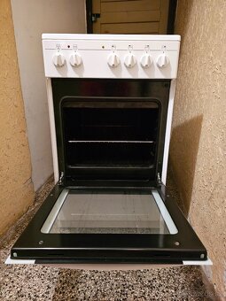 Prodám elektrický sporák Mora - 3