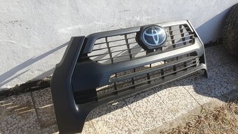 TOYOTA HILUX INVINCIBLE - maska - 3