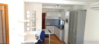 Zařízený byt 2+kk nájem,Centrum Ostravy,ul.Zeyerova,balkón - 3