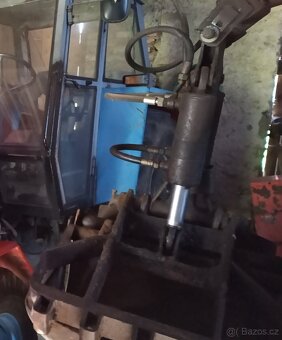Zetor 30-4011 s nakladačem UNHZ - 3