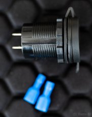 USB zásuvka/rychlonabíjení do automobilu 12/24V 3A (nová) - 3