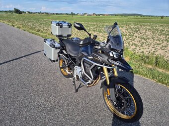 Voge 900 dsx black knight - 3