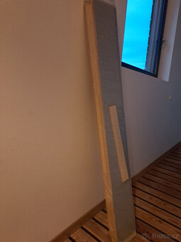 Bily IKEA knihovna - 3
