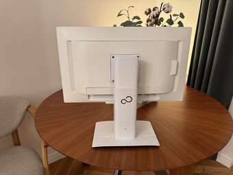 Fujitsu LCD monitor 23'' P23T-6 JPS - 3