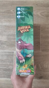 Jurská véča - desková hra Mindok - 3