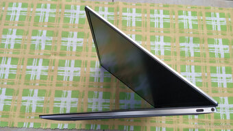 DELL XPS 9310 - luxusní ultrabook - 3