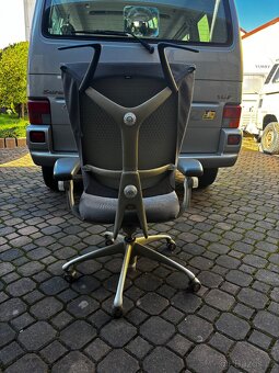 Kancelářská židle Vitra Ypsilon - 3