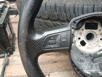 Volant Audi A4 B7 - 3