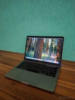 MacBook Pro 2018 | i5 • 8GB • 512GB - 3