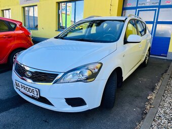 KIA CEED 1.6 i BENZÍN 6 RYCHLOSTÍ 97 800 Km - 3
