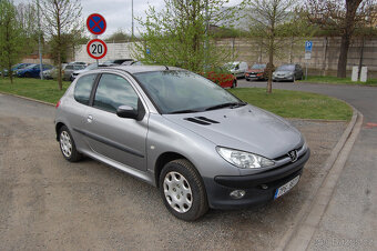 Peugeot 206 1.1i - 3