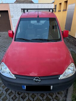 Opel Combo, 1.4 benzin, 66kW, dvoumístný s boudou - 3