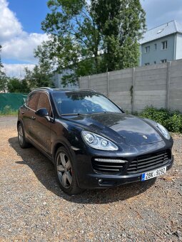 Porsche Cayenne Turbo - 3