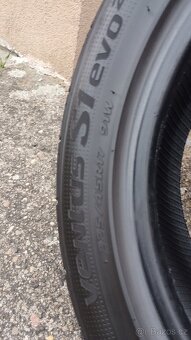 2ks letni pneu Hankook 225/45-17 okolo 4mm - 3