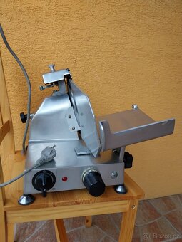Profi nářezák NASCA 220mm - 3