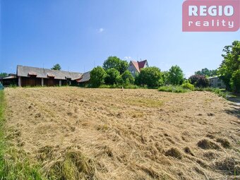 Prodej stavebního pozemku 2288m2 se zastavěnou plochou 361m2 - 3