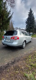 Volkswagen Passat 2.0TDi 125kW Highline - 3