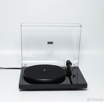 Pro-ject Debut III - 3