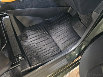 Suzuki Jimny , Samurai - gumové koberce, vaničky - 3