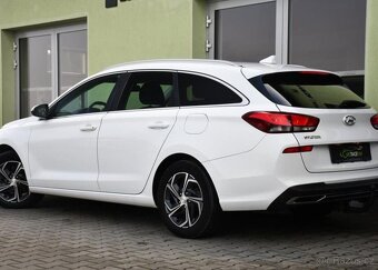 Hyundai i30 1.6CRDi TAŽNÉ 1M ČR - 3
