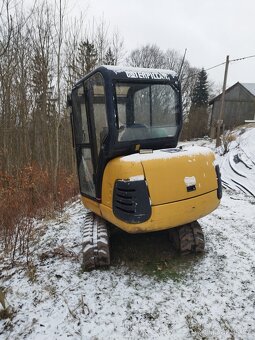 Prodám Caterpillar 302.5 - 3
