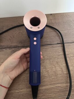 Fén na vlasy Dyson Supersonic - 3