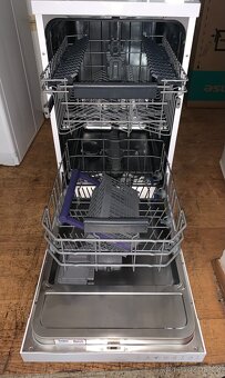 Myčka BEKO DFS28020W - 3