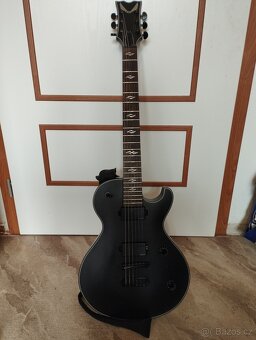 Prodám kytaru DEAN černý Les Paul - 3