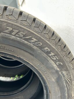 215/70R15C jak nové - 3