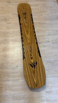 Snowboard JONES FLAGSHIP - 3
