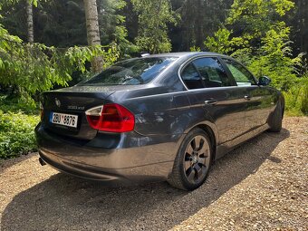 BMW e90 330xd 170kw M57 2006 manuál - 3
