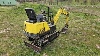 Minibagr Komatsu PC03 - 3