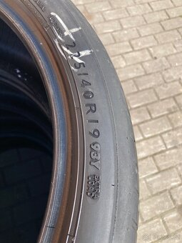 Letní pneu 225/40 R19 - 3