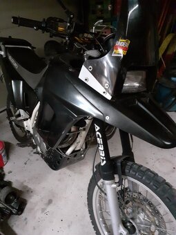 Suzuki DR Big 800s - 3