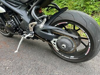Triumph speed triple 1050 - 3