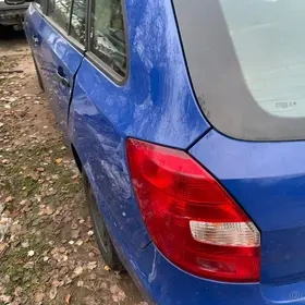 Škoda Fabia 2009 1.2 benzín 51kw combi - 3
