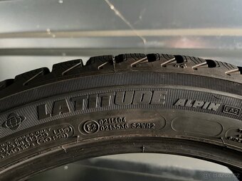 245/45 R20 103V - 3