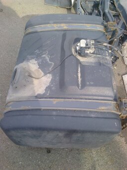 Nádrž – Renault - ORIGINAL - kompletní - PLAST - 495,-Kč - 3