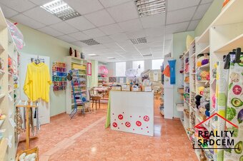 Pronájem obchodního prostoru / kanceláře v areálu obchodního - 3