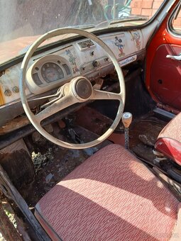 Fiat 600 auto k renovaci - 3