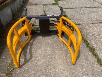 Kleště na balíky JCB - 3